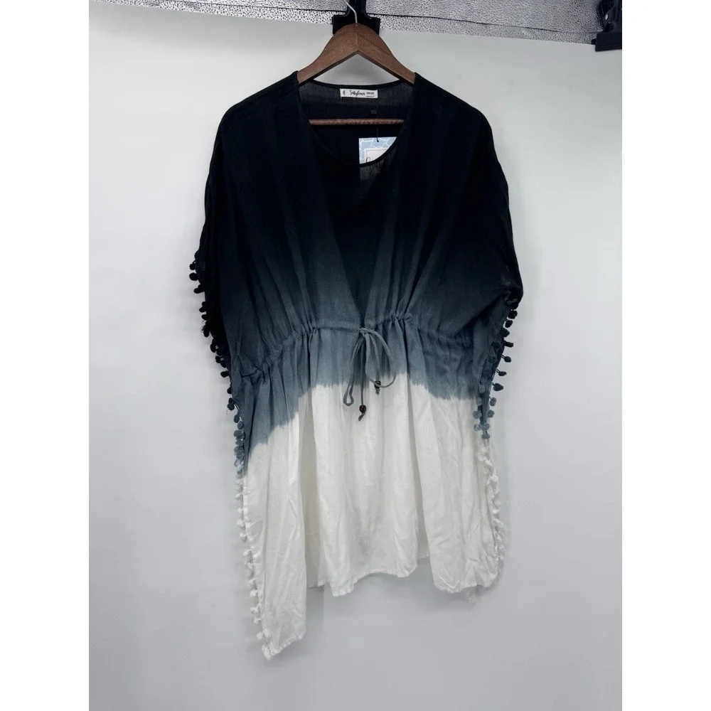 Salty Lemon Beach Cover-Up One Size Ombre White/Black Short Sleeve pompom resort